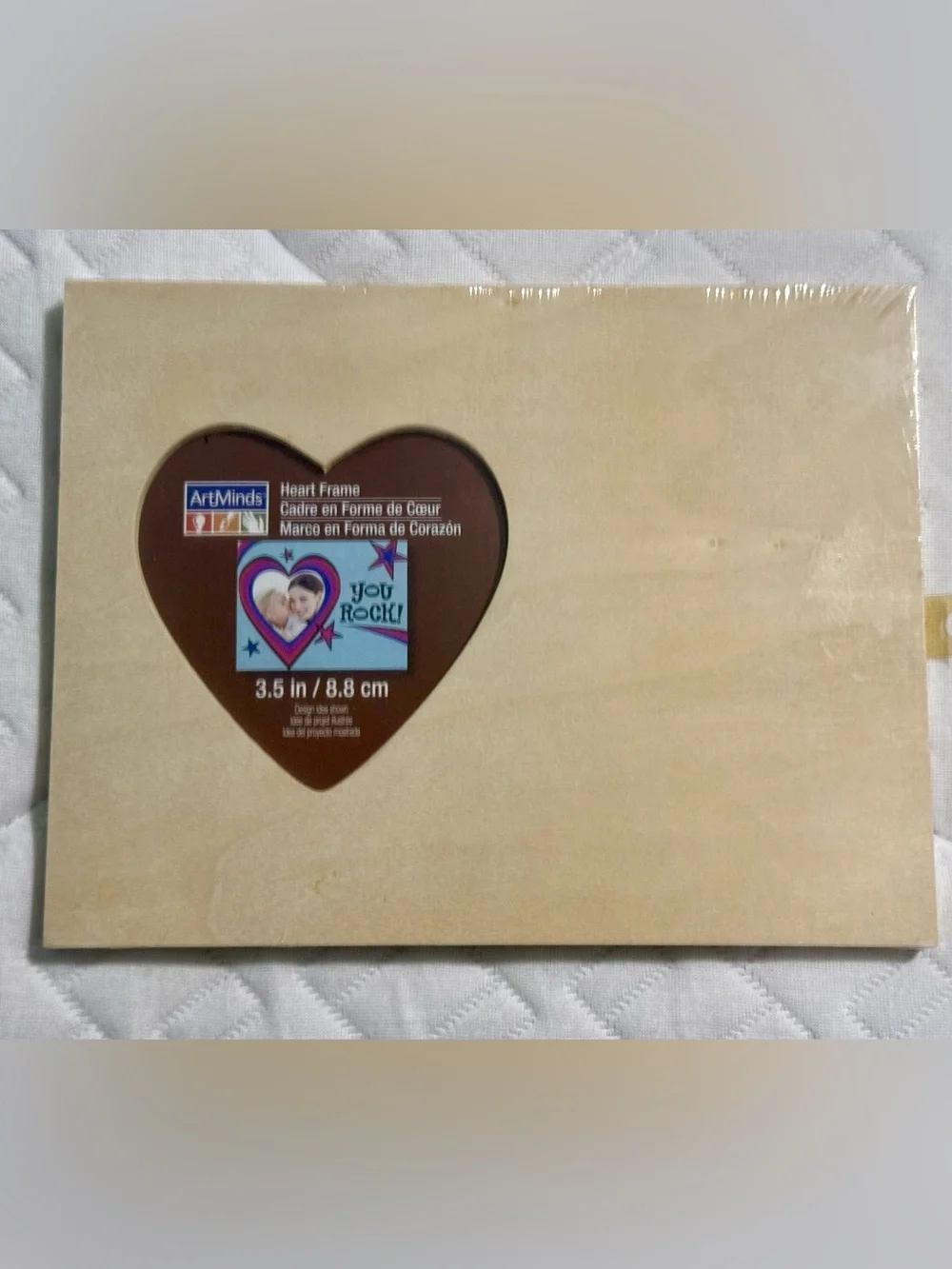 Heart Photo Frame, NWT, Natural Wood, Hold a 3.5”photo, paint it or natural look